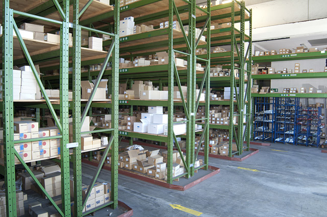 Eurosteel Italia - Standard Products : the Warehouse